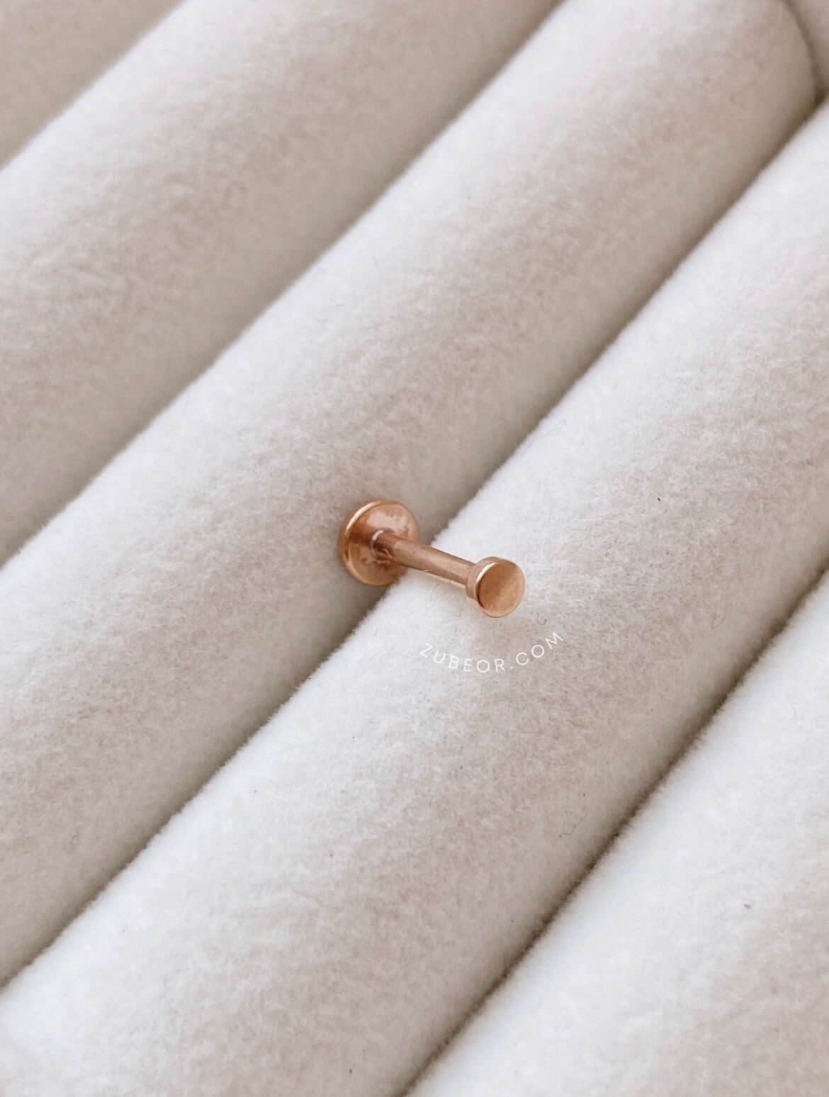 Piercing helix o tragus tope plano 6