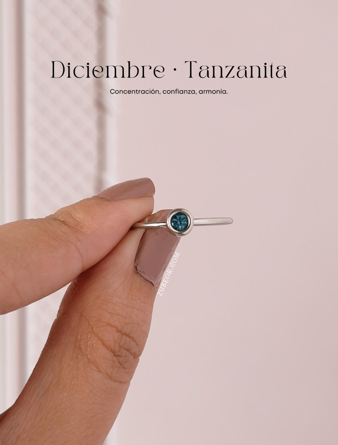 Anillo piedra de mes 29