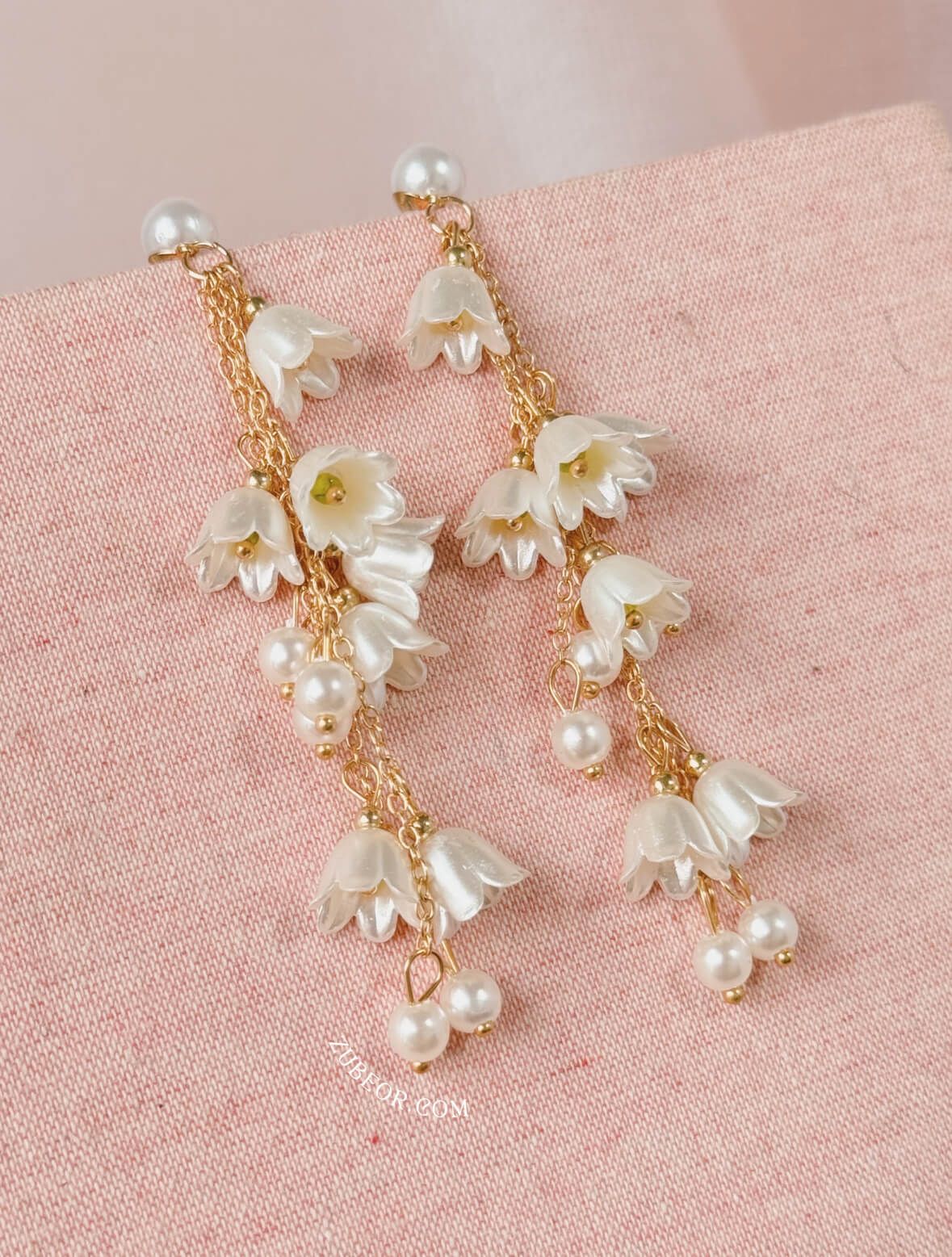 Aretes lirio del valle y perlas 3