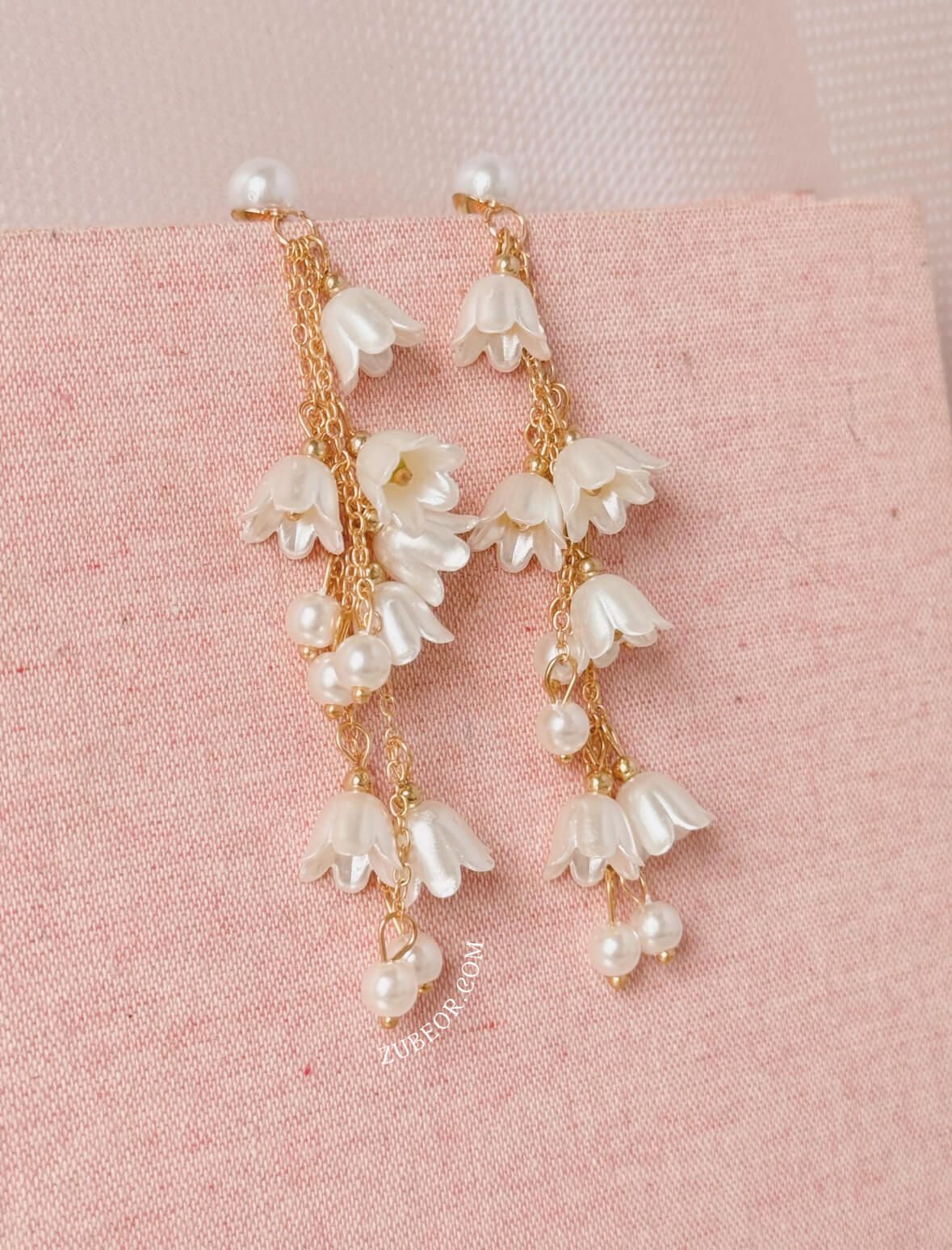 Aretes lirio del valle y perlas 4
