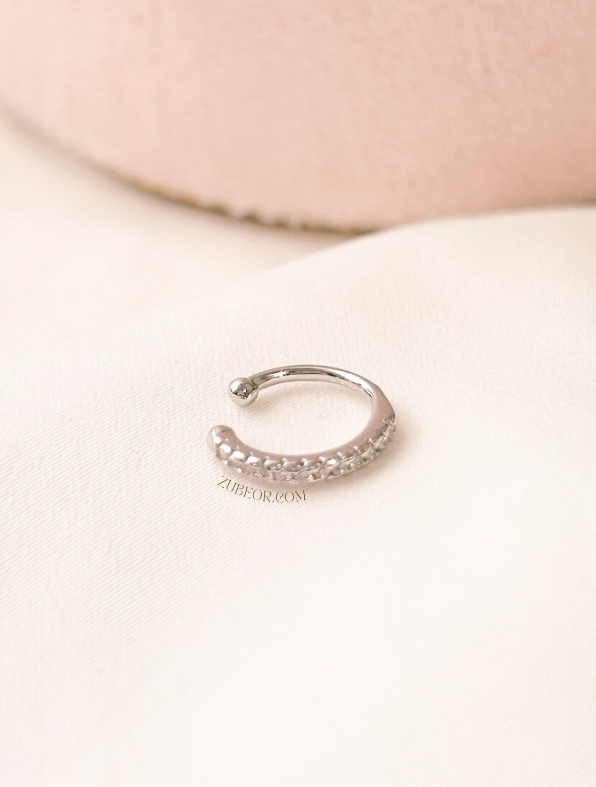 Earcuff simple cristal plateado 4
