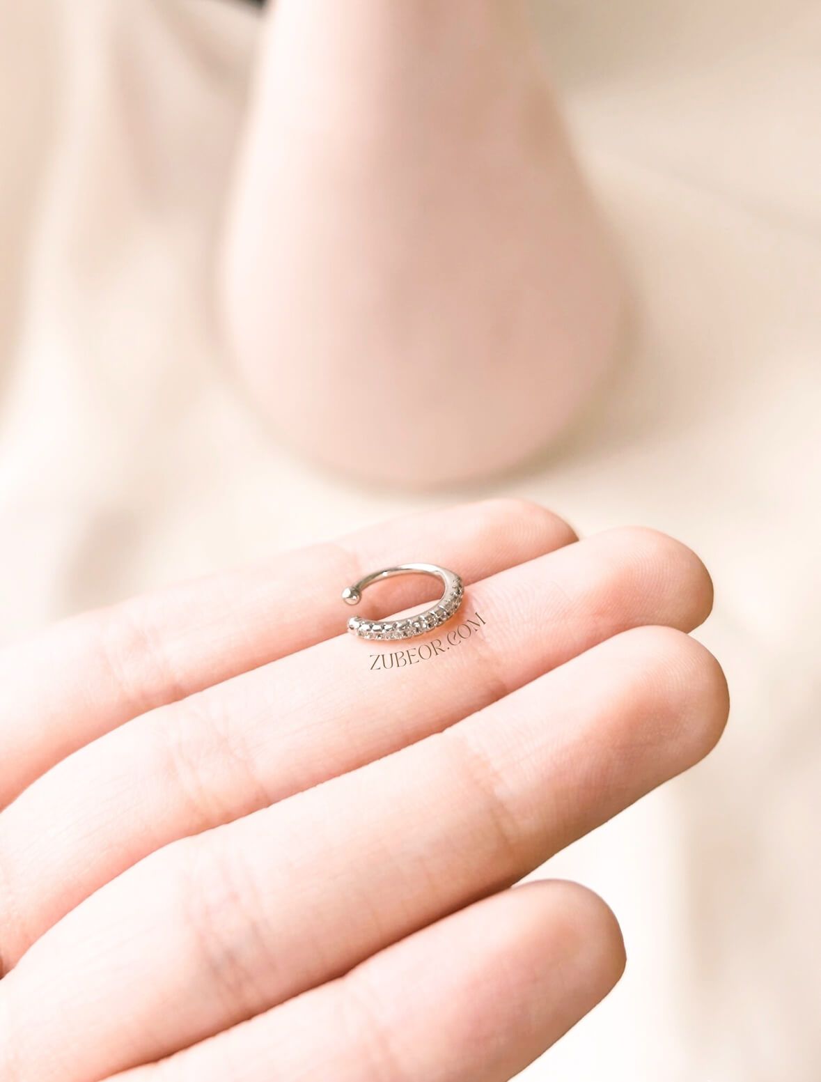 Earcuff simple cristal plateado 3