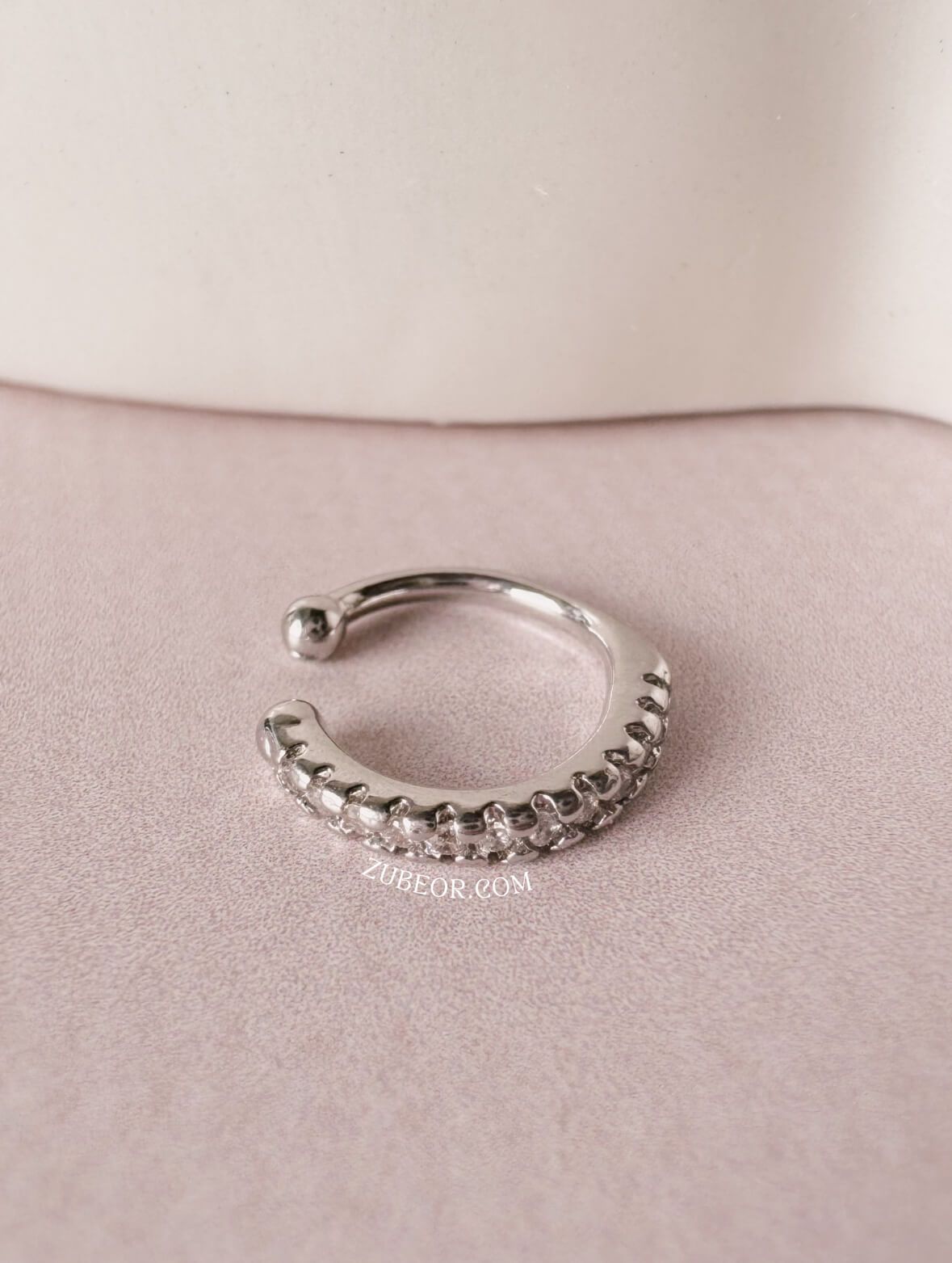 Earcuff simple cristal plateado