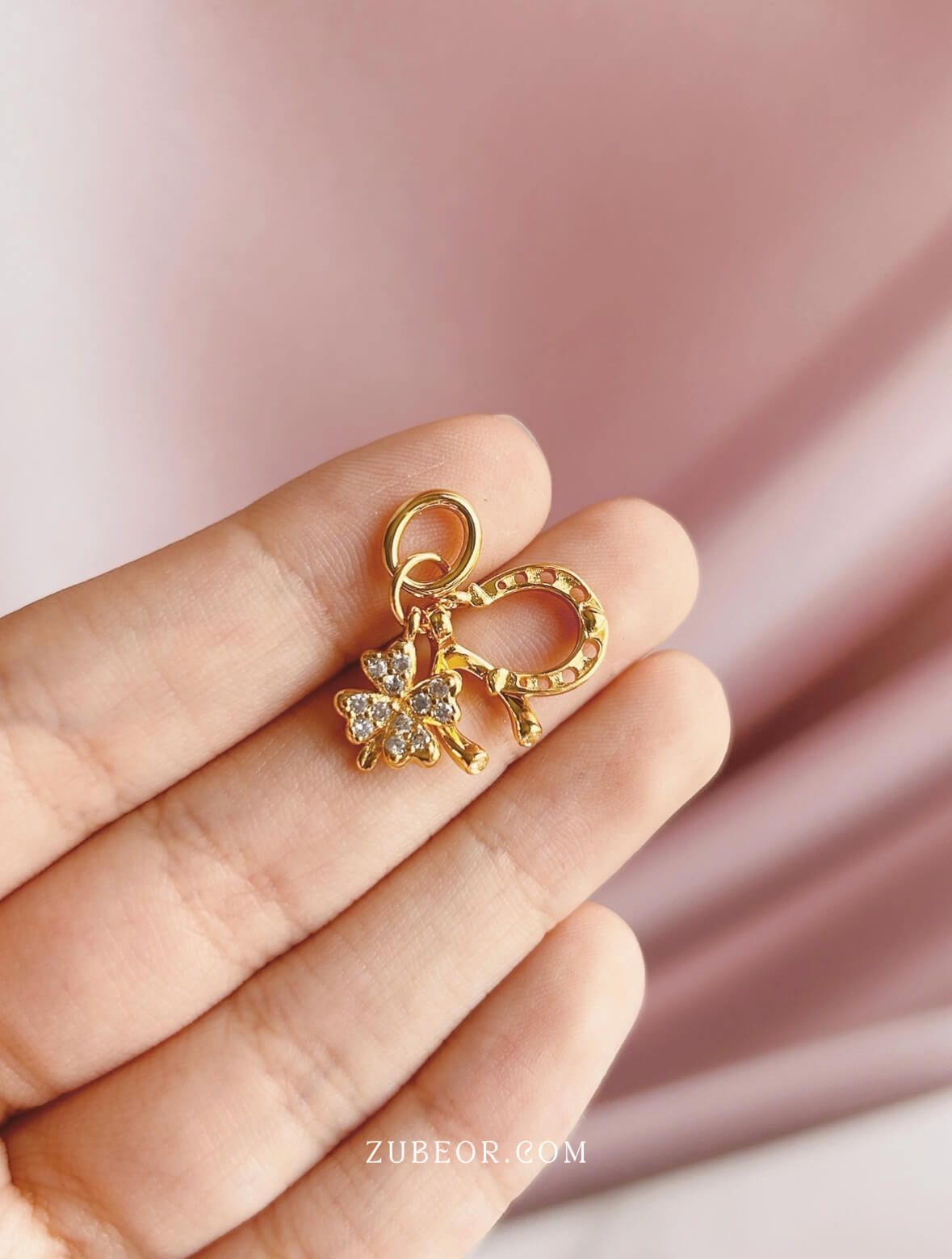 Charm lucky 4