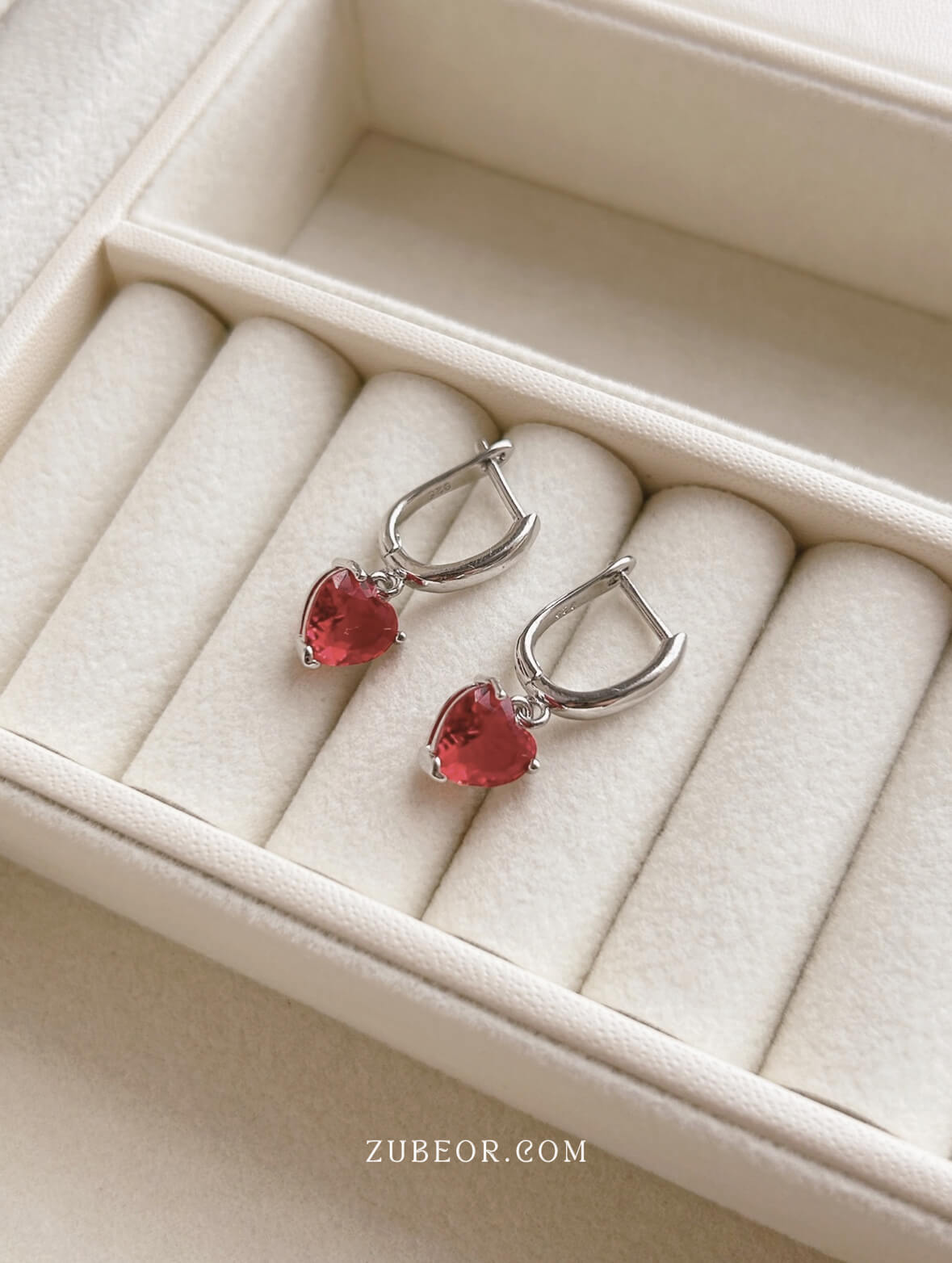 Aretes corazón rojo 3
