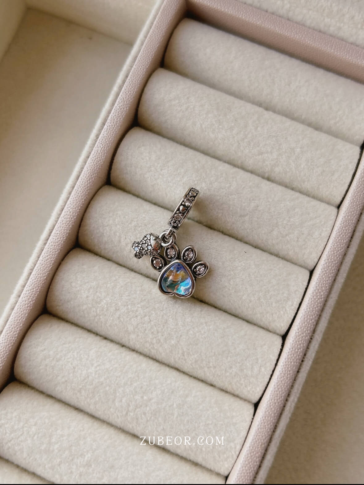 Charm huella azul 3