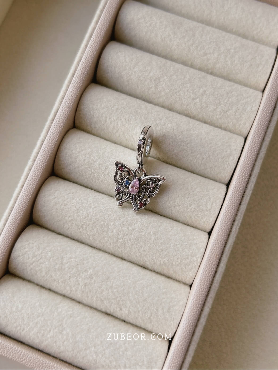 Charm mariposa cristal rosa