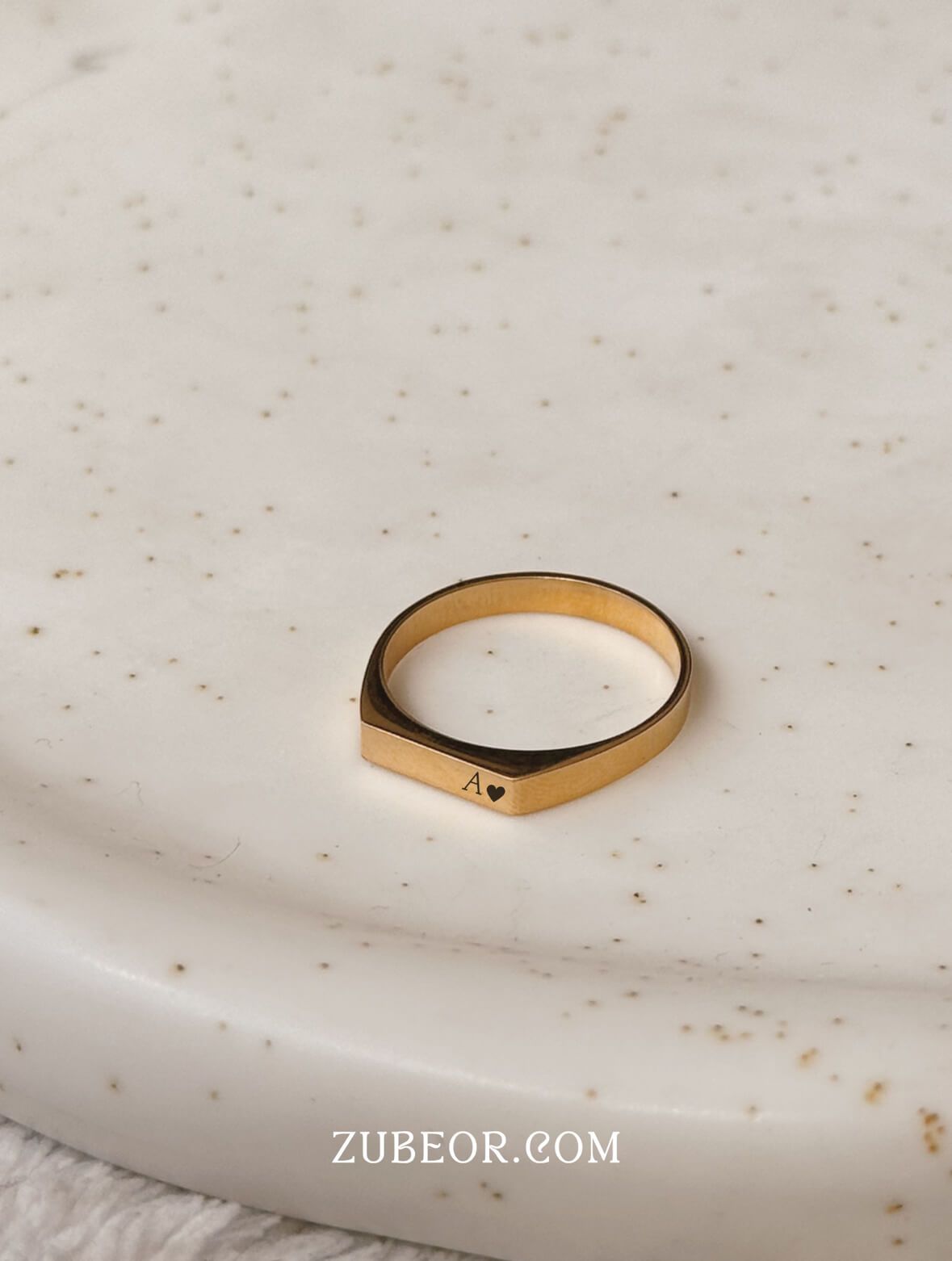 Anillo grabado delgado  4