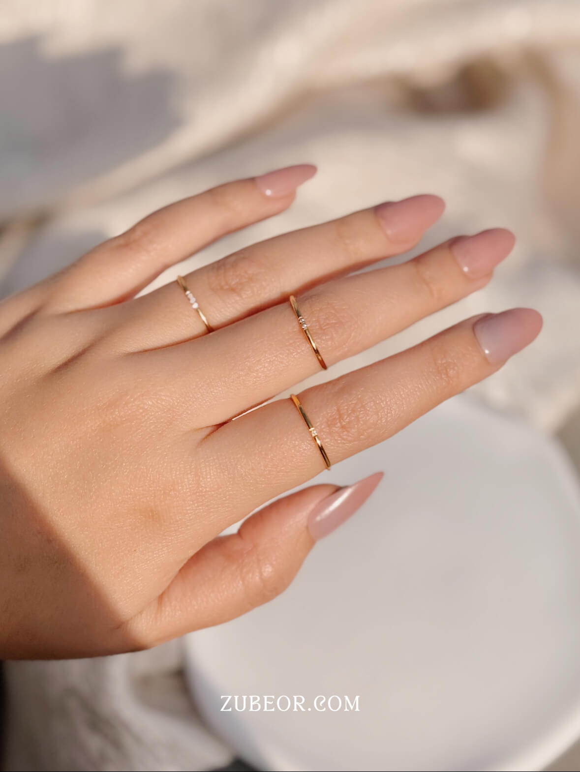 Anillo minimalista cristales 3