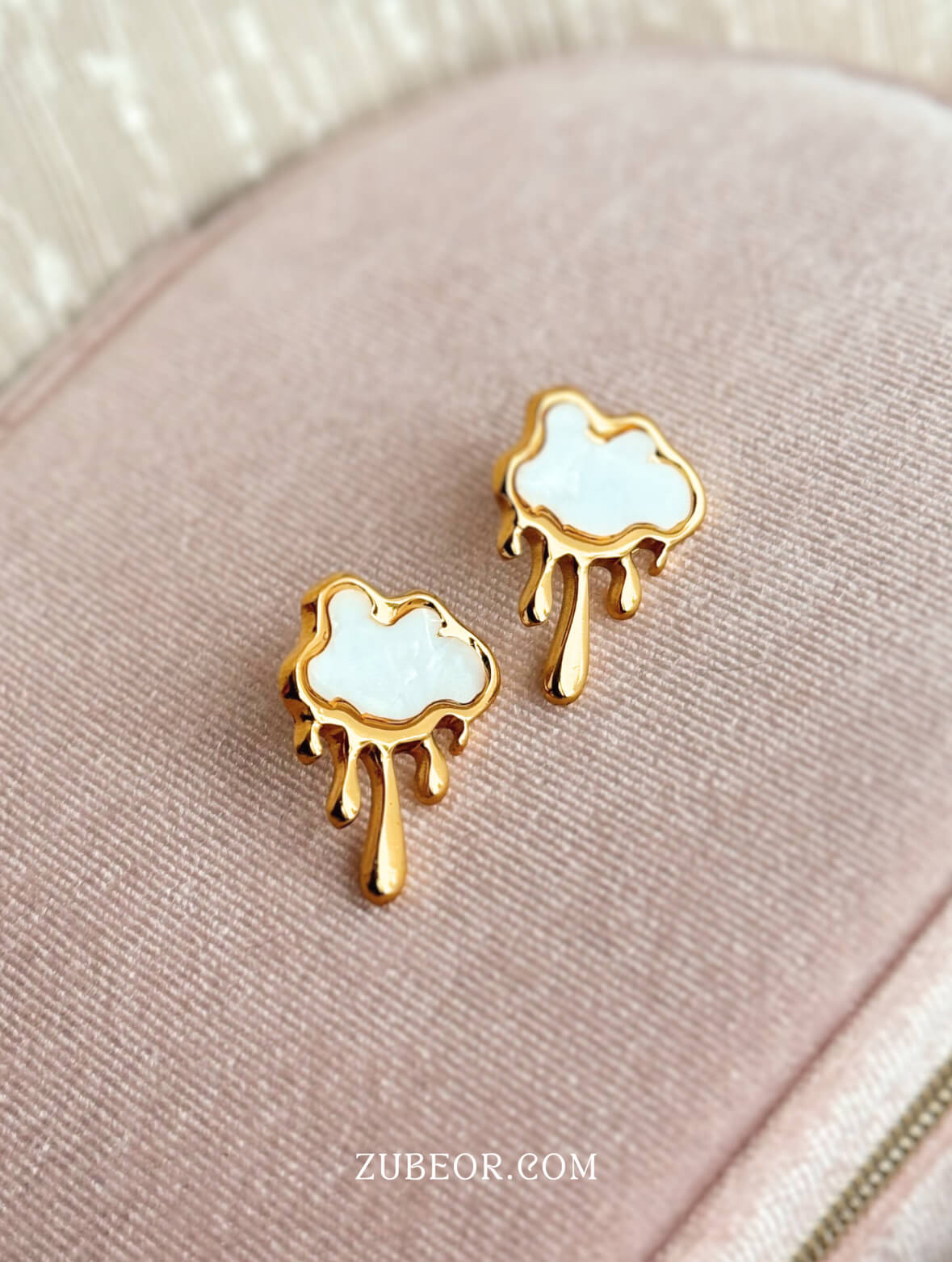 Aretes nube dorada