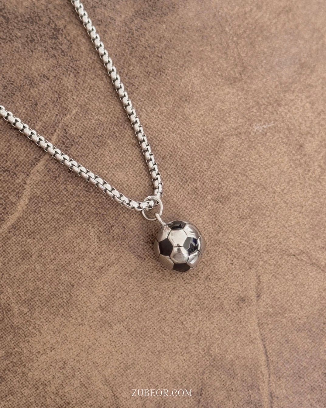 Cadena balón de fútbol 3