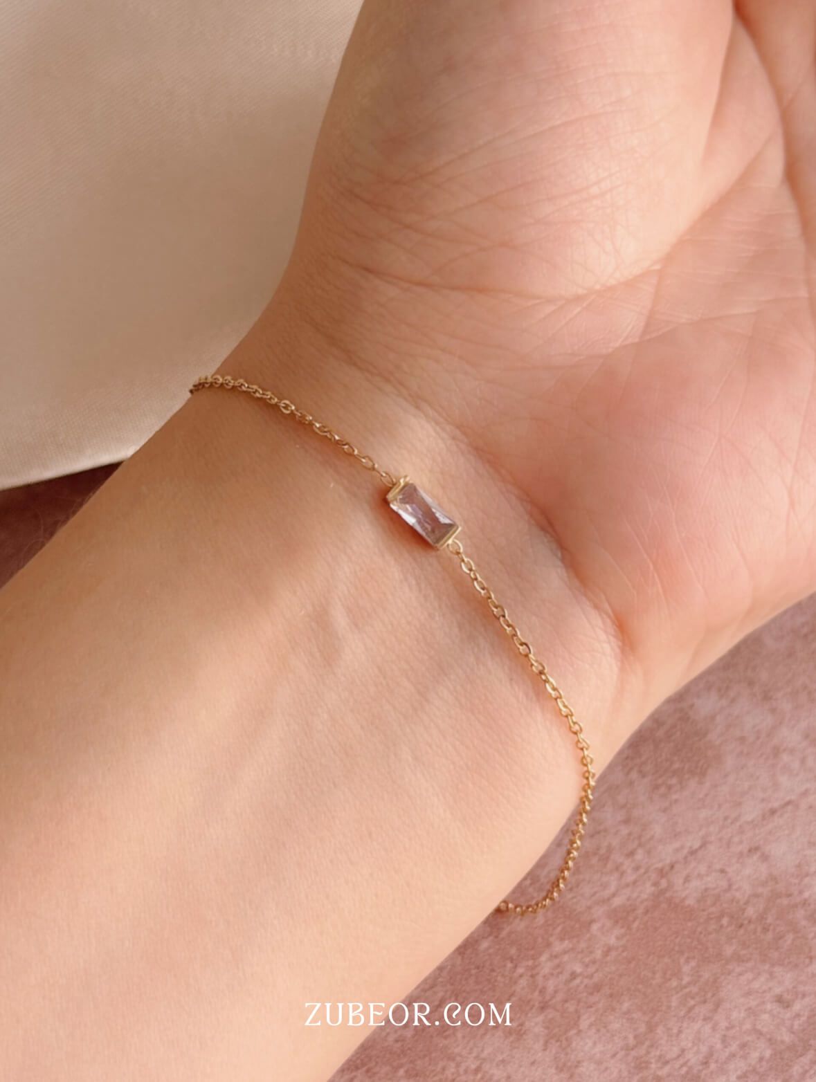 Pulsera con cristal de mes 15