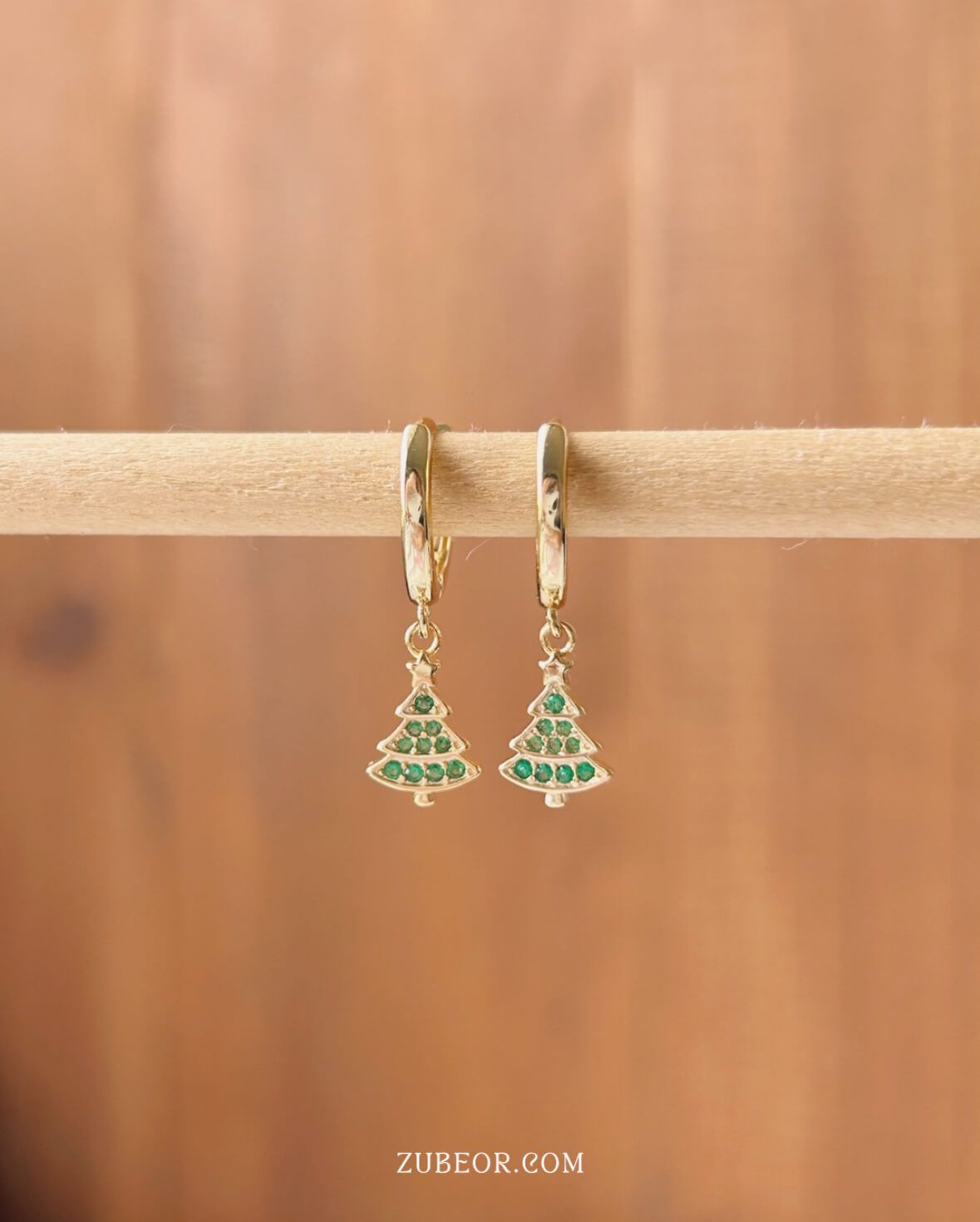 Aretes huggie árbol navideño 5