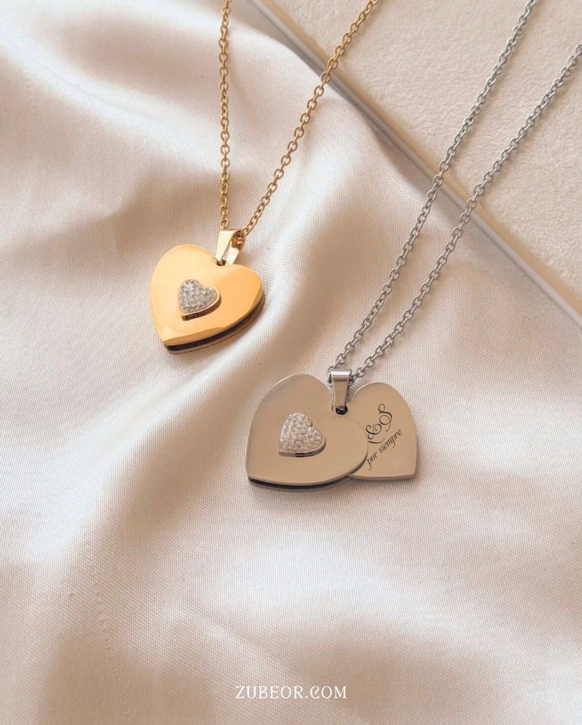 Cadena corazón con grabado oculto