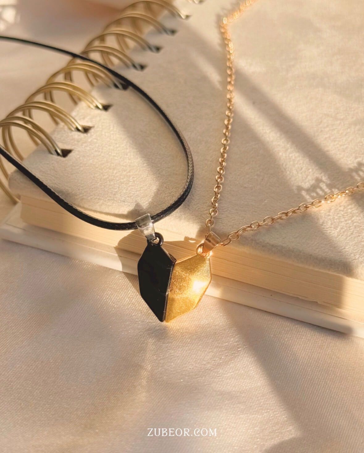 Set de cadenas magnéticas corazón dorado 4