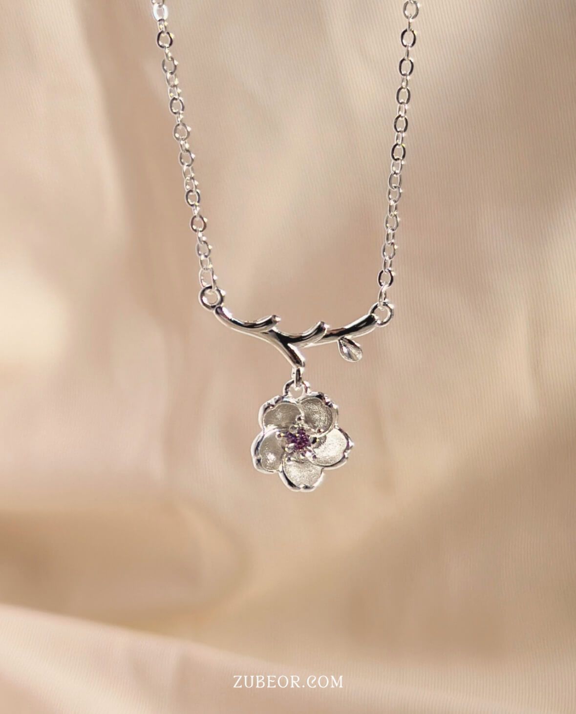 Cadena sakura morado