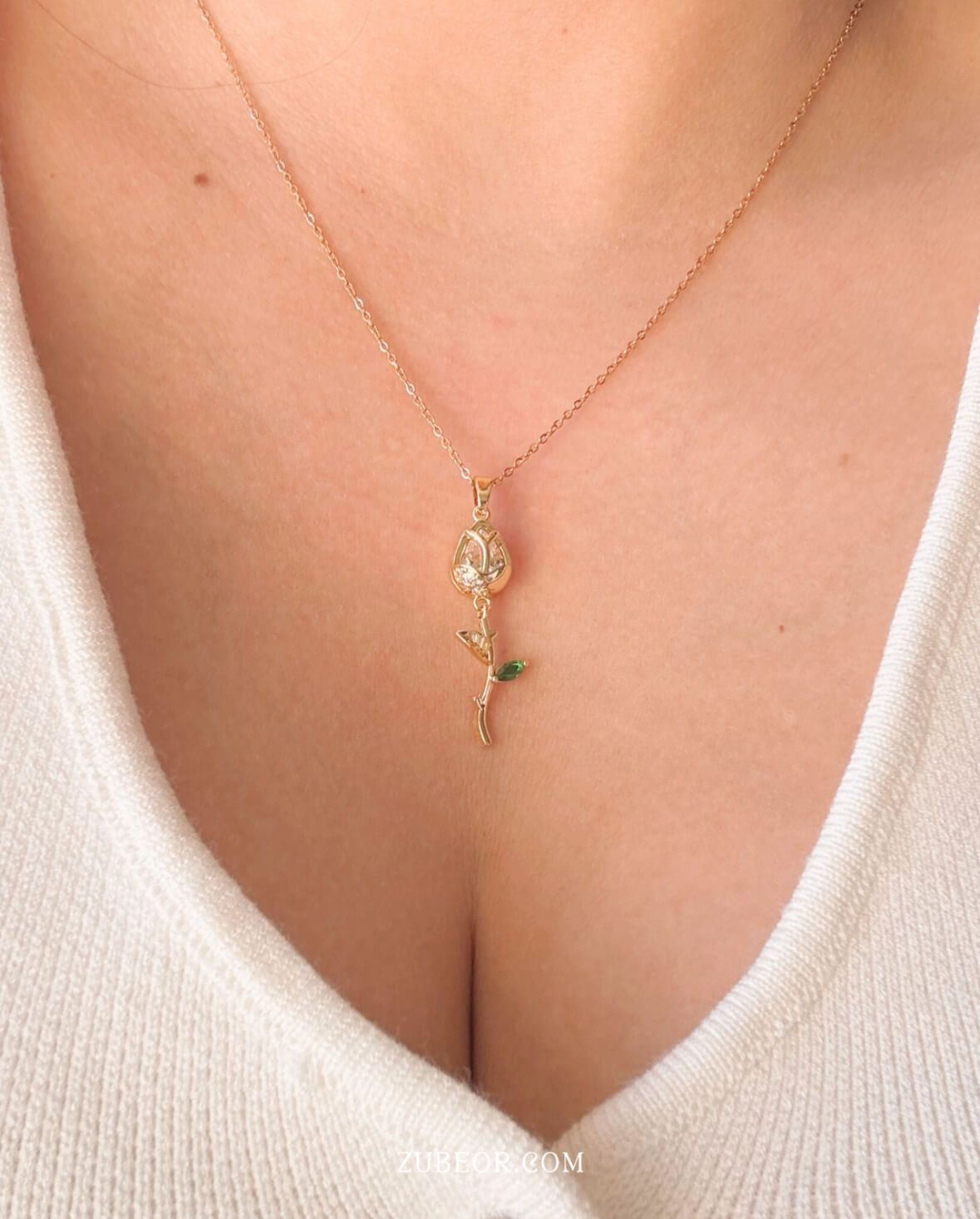 Cadena rosa dorado 2