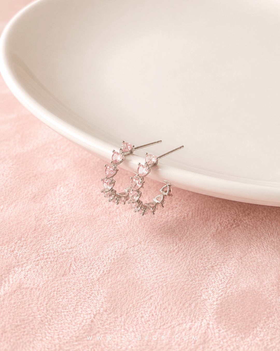 Aretes corazón rosado medio aro 2