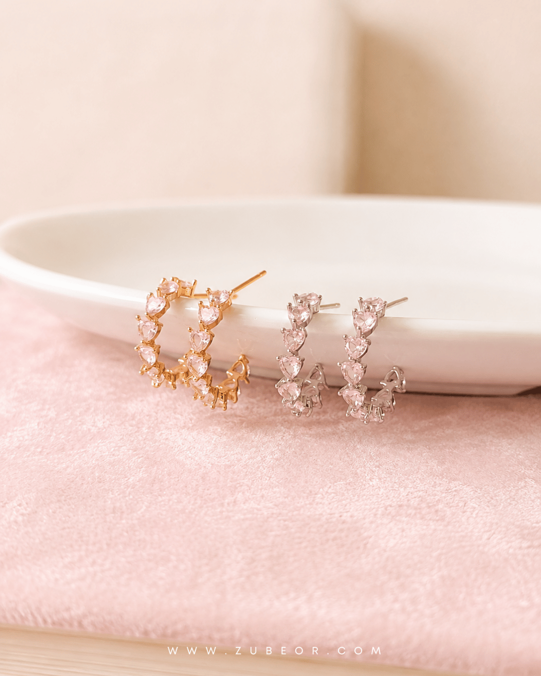Aretes corazón rosado medio aro