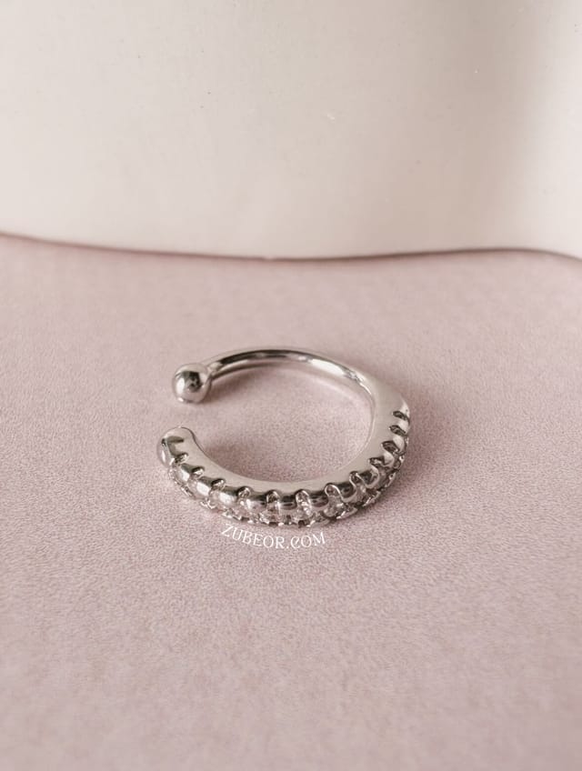 Earcuff simple cristal plateado