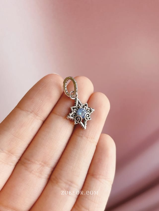 Charm estrella azul
