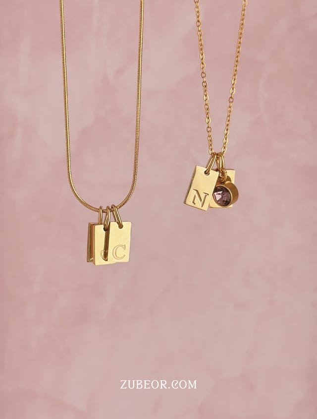 Cadena iniciales y dijes de mes